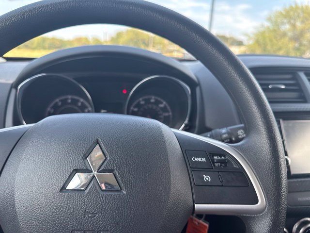 Used 2025 Mitsubishi Outlander Sport ES AWD/4WD image 12