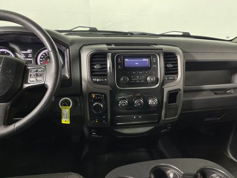 Used 2018 RAM 1500 Tradesman AWD/4WD image 15