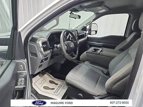 Used 2022 Ford F150 XLT w/ XTR Package image 31