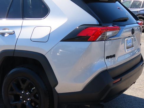 Used 2024 Toyota RAV4 LE FWD image 15