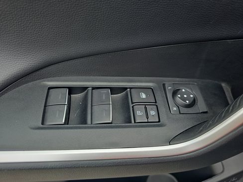 Used 2024 Toyota RAV4 XSE AWD/4WD image 25