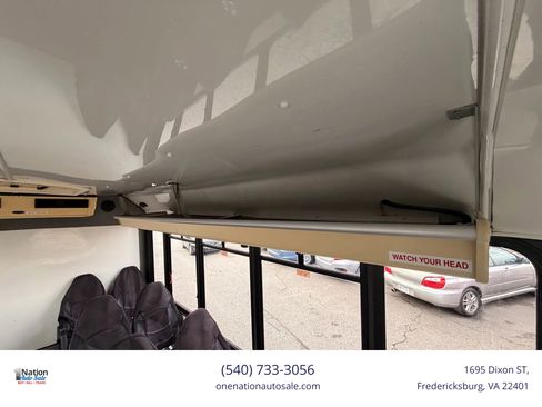 Used 2003 Ford E-450 and Econoline 450 RWD image 16