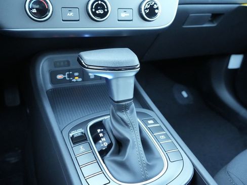 New 2026 Hyundai Kona SE image 28