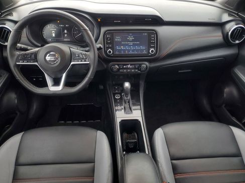 Used 2021 Nissan Kicks SR w/ SR Premium Package image 27