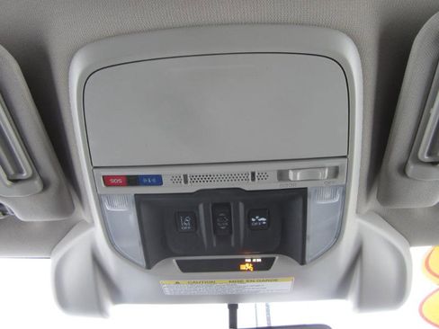 Used 2020 Subaru Forester Limited image 47