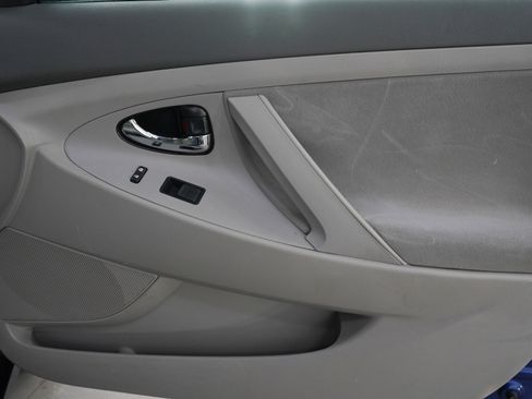 Used 2007 Toyota Camry LE image 9