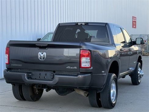 Used 2022 RAM 3500 Big Horn w/ Level A Equipment Group image 4