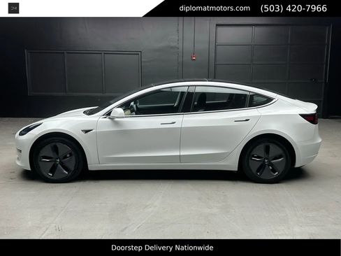 Used 2018 Tesla Model 3 Long Range image 3