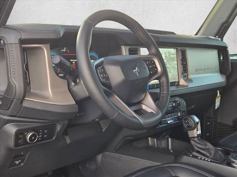 New 2025 Ford Bronco Outer Banks image 3