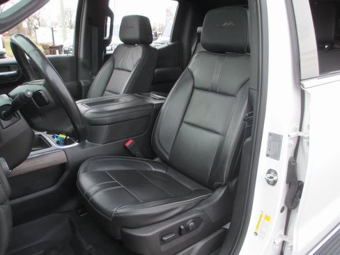 Used 2019 Chevrolet Silverado 1500 High Country image 20