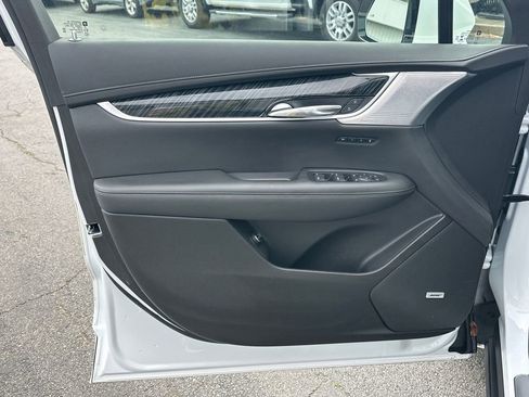 Certified 2023 Cadillac XT6 Premium Luxury w/ LPO, Floor Liner Package image 10