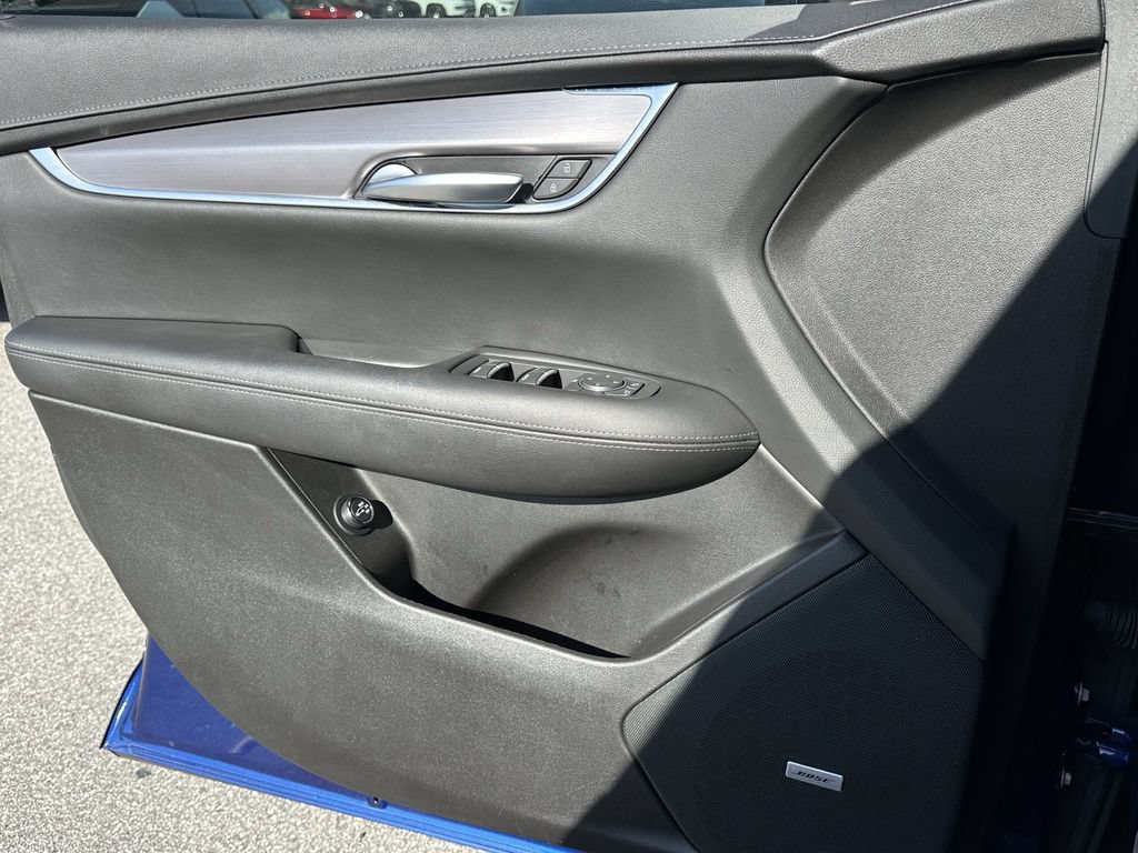 Used 2023 Cadillac XT5 Luxury FWD image 25