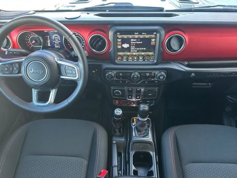 Used 2018 Jeep Wrangler Rubicon image 12