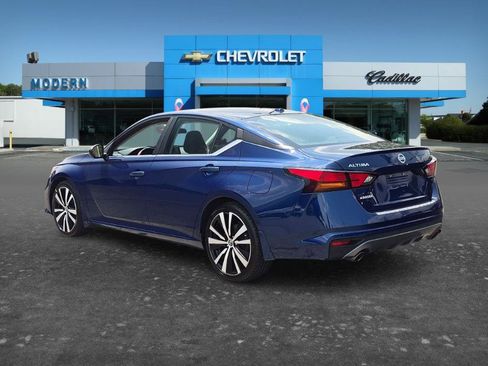 Used 2022 Nissan Altima 2.5 SR FWD image 3