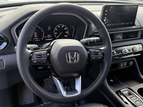 Certified 2025 Honda Pilot Touring image 20