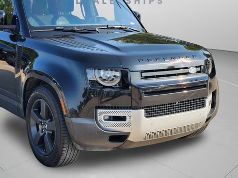 Used 2020 Land Rover Defender 110 HSE AWD/4WD image 33