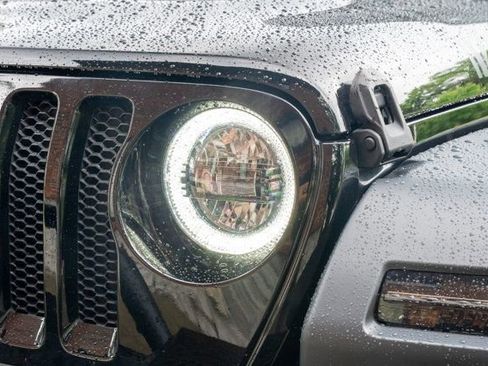 Used 2021 Jeep Wrangler Sport AWD/4WD image 19