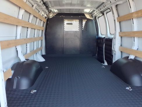 Used 2024 GMC Savana 2500 w/ Driver Convenience Package RWD image 10