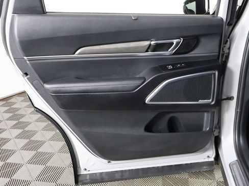 Used 2023 Kia Telluride SX X-Line AWD/4WD image 32