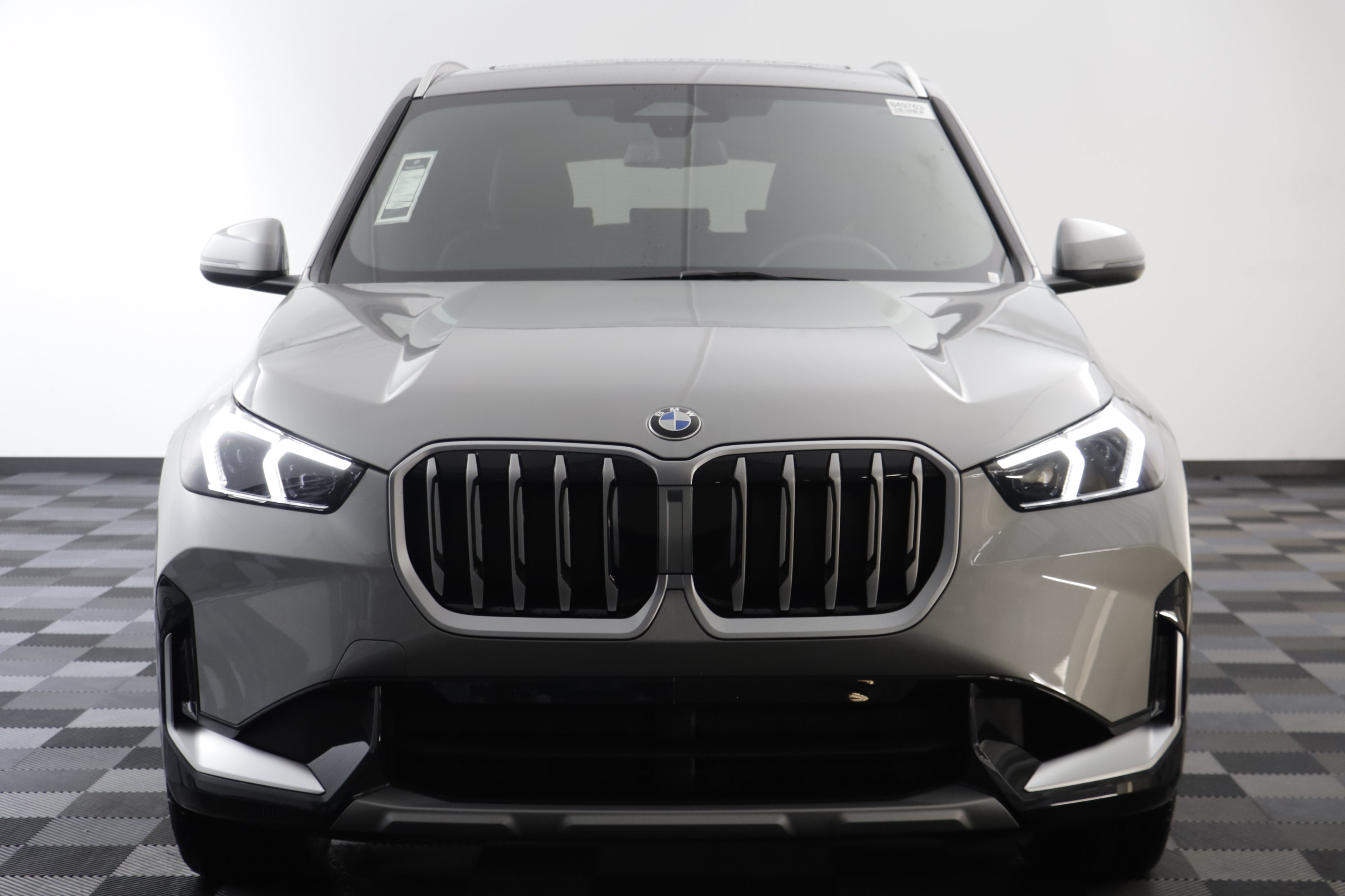 New 2027 BMW X1 xDrive28i AWD/4WD image 22