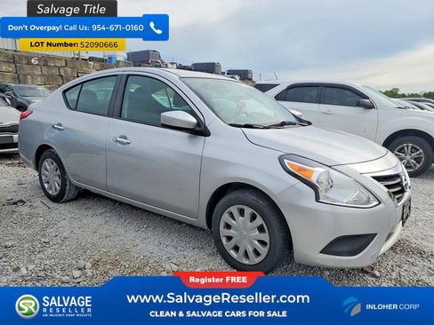 Used 2019 Nissan Versa SV FWD image 5