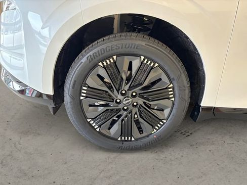 New 2026 Nissan Murano Platinum w/ Cargo Package AWD/4WD image 14