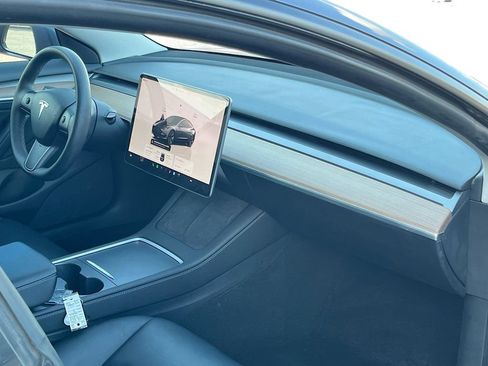 Used 2023 Tesla Model 3 Standard Range RWD image 30