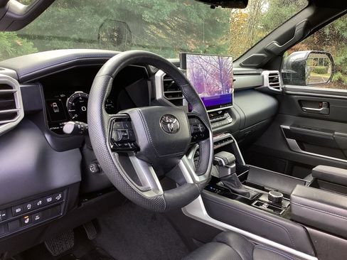 Used 2024 Toyota Tundra Platinum image 10