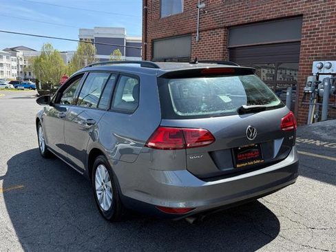 Used 2016 Volkswagen Golf S image 15