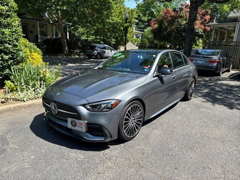 Used 2023 Mercedes-Benz C 300 4MATIC Sedan image 3