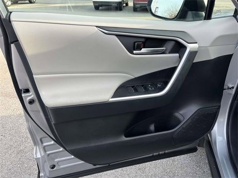 Used 2024 Toyota RAV4 XLE image 15