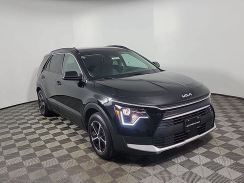 Used 2025 Kia Niro EX image 1