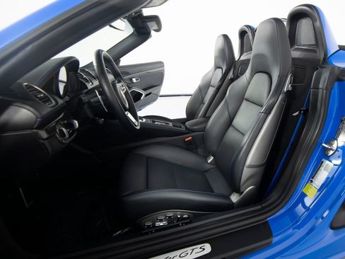 Certified 2025 Porsche 718 Boxster GTS RWD image 5