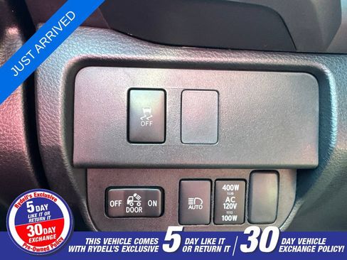 Used 2020 Toyota Tacoma TRD Sport w/ TRD Premium Sport Package AWD/4WD image 10