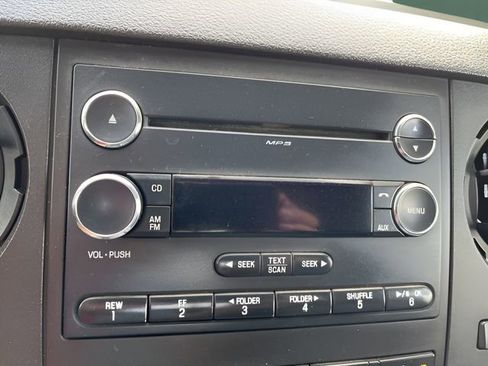 Used 2015 Ford F550 4x4 Regular Cab Super Duty image 16