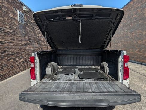 Used 2022 Chevrolet Silverado 1500 Custom AWD/4WD image 23