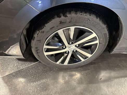 Certified 2022 Honda Civic LX image 11