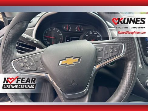 Used 2023 Chevrolet Malibu LT FWD image 25