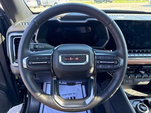 Used 2024 GMC Canyon AT4 w/ AT4 Premium Package AWD/4WD image 32