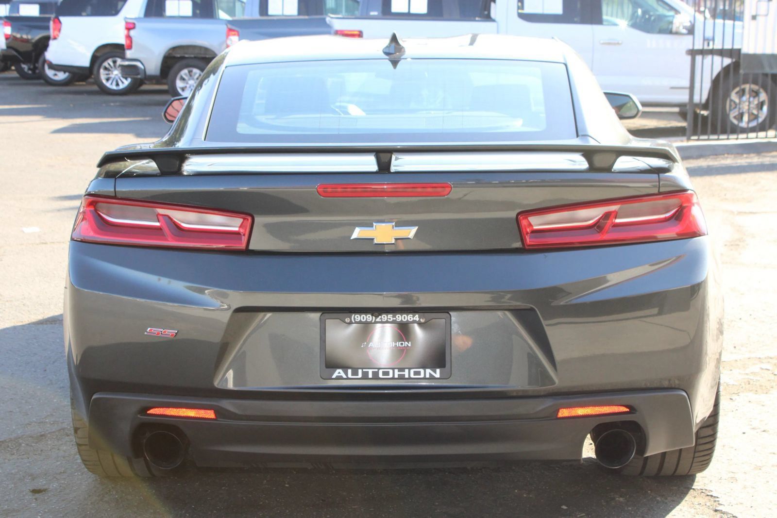 Used 2016 Chevrolet Camaro SS RWD image 4