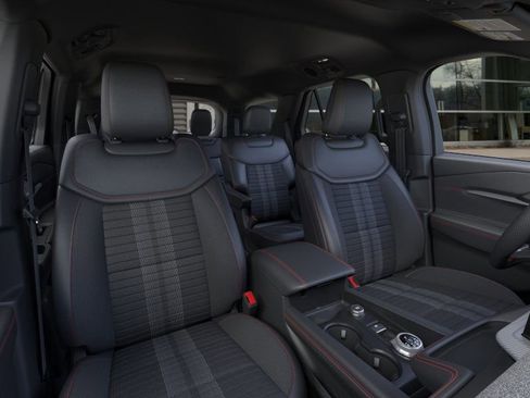 New 2026 Ford Explorer ST-Line image 10