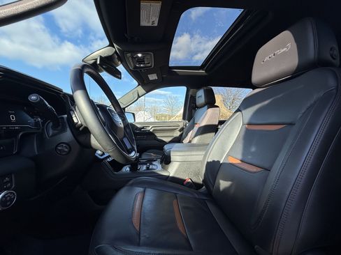 Used 2024 GMC Sierra 1500 AT4 w/ AT4 Premium Package image 26