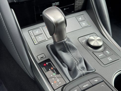 Used 2023 Lexus IS 500 RWD image 32