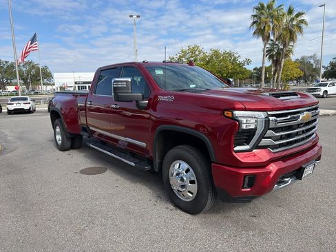 Used 2024 Chevrolet Silverado 3500 High Country w/ High Country Premium Package image 2