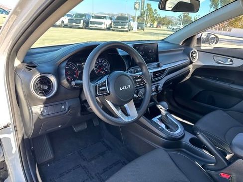 Used 2024 Kia Forte LXS image 9