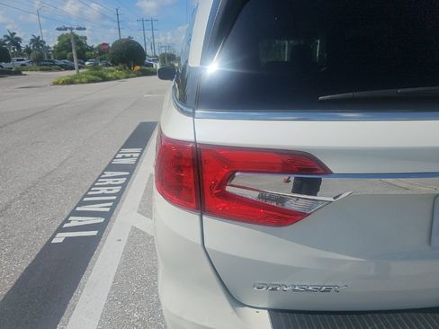 Used 2019 Honda Odyssey EX-L image 8