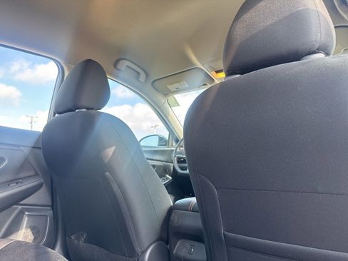 Certified 2025 Nissan Sentra SR image 29