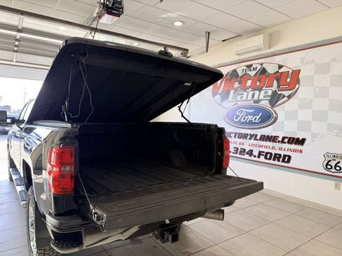 Used 2016 Chevrolet Silverado 2500 LTZ w/ Duramax Plus Package image 7