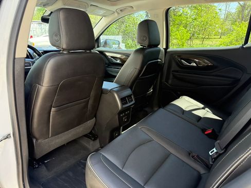 Used 2019 GMC Terrain Denali w/ Advanced Safety Package AWD/4WD image 14