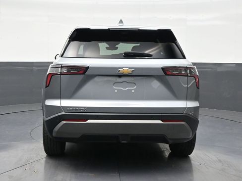 Used 2025 Chevrolet Equinox LT w/ Safety and Technology Package FWD image 4
